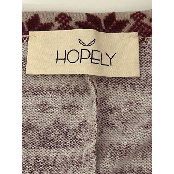 Hopely Boutique Top Maroon & Tan Snowflake Pattern Size Large Oversized NWOT - Picture 5 of 6